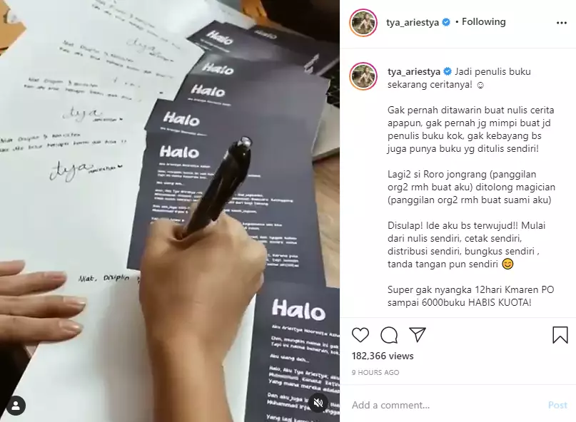 seleb cantik Tanah Air sukses terbitkan buku Berbagai sumber
