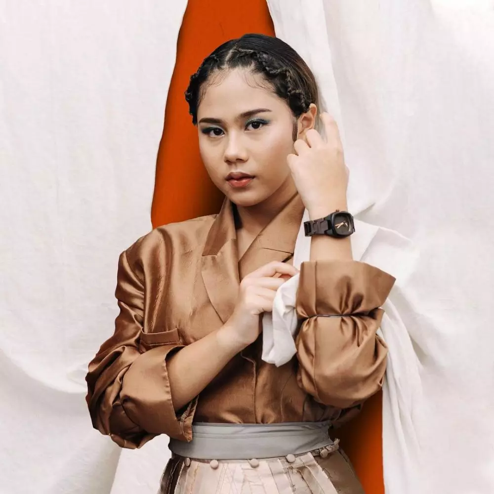 Perjalanan karier nadin amizah © 2021 brilio.net Perjalanan karier nadin amizah © 2021 brilio.net