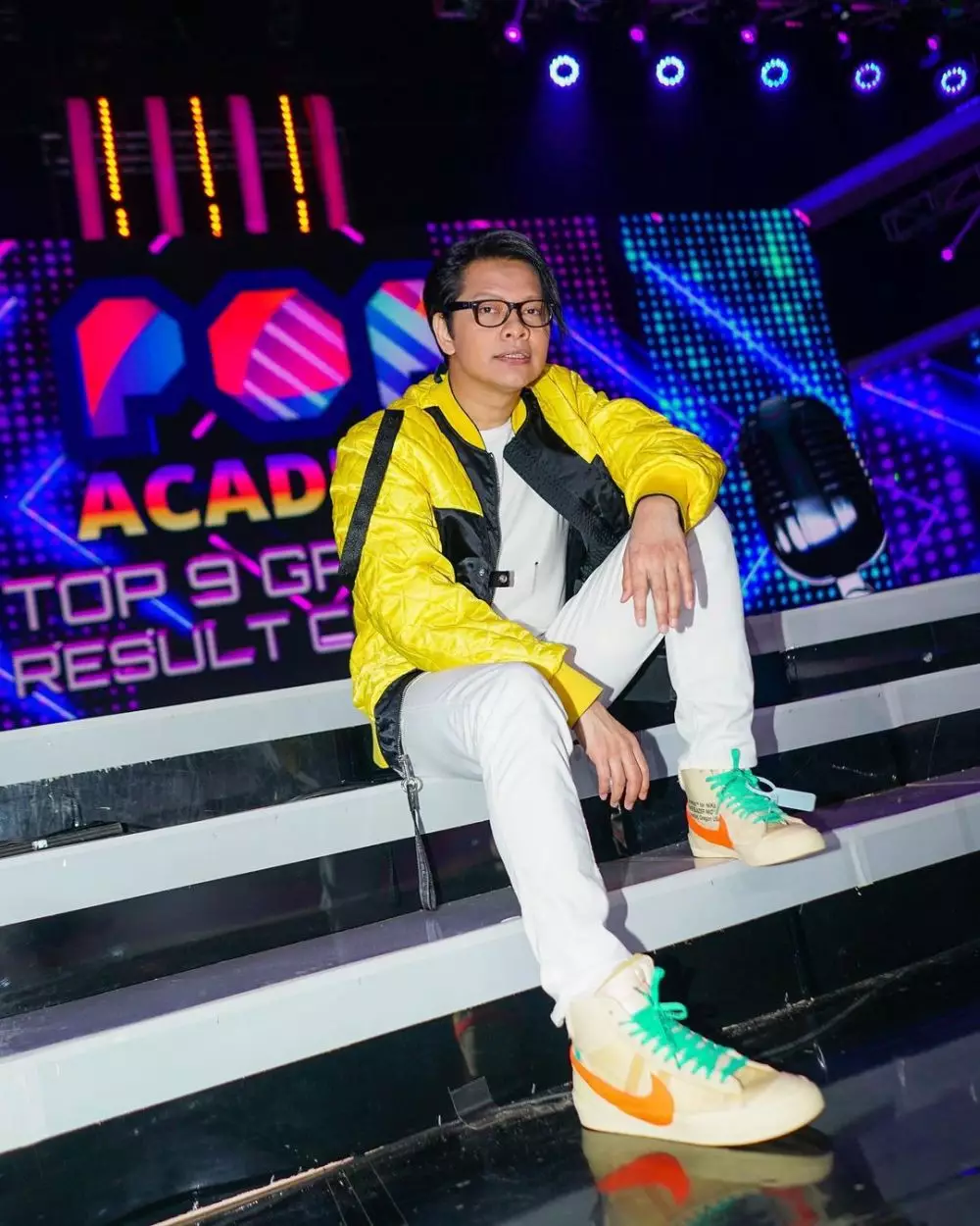 pesona penyanyi pria usia 40an © Instagram