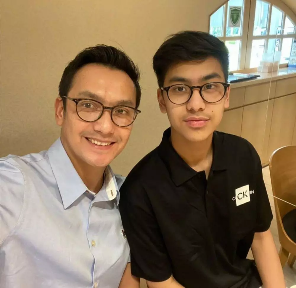 kebersamaan seleb dan putranya © Instagram kebersamaan seleb dan putranya © Instagram