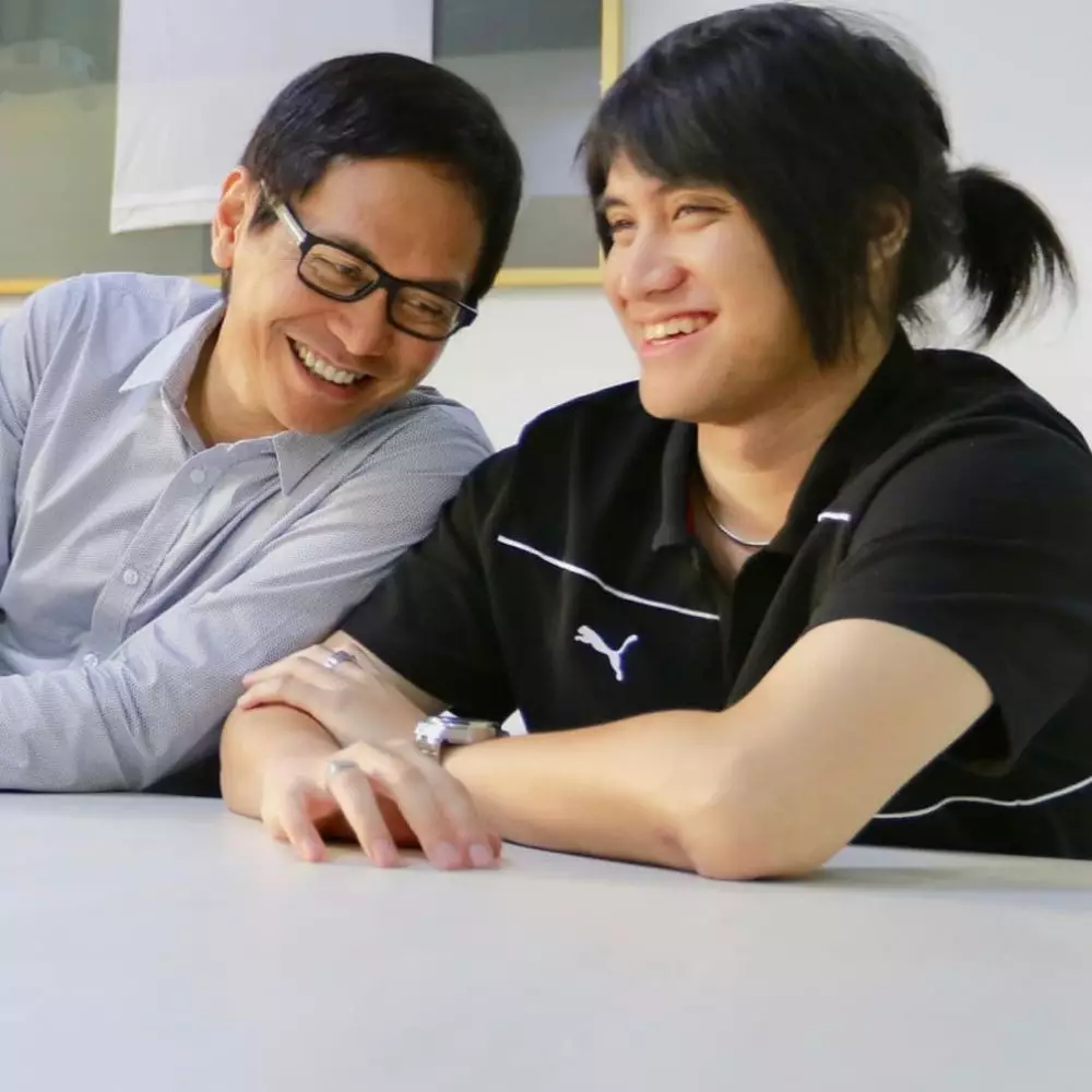 kebersamaan seleb dan putranya © Instagram kebersamaan seleb dan putranya © Instagram