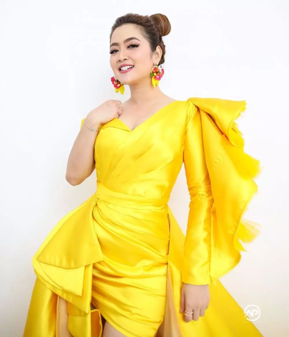 Seleb kepincut pesona Arya Saloka © Instagram