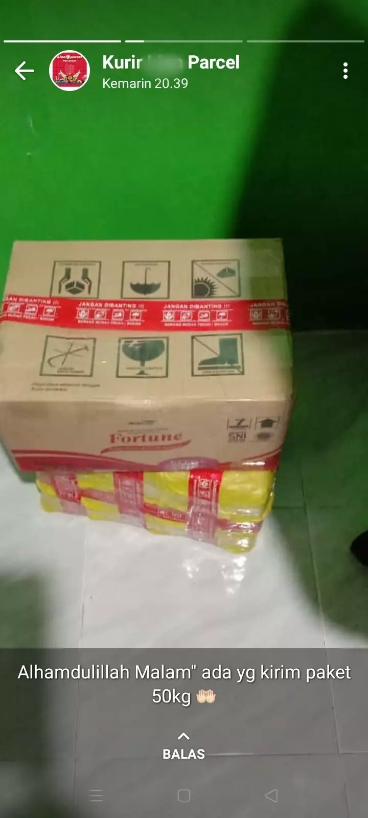 Curhatan kurir di status WA © Twitter Curhatan kurir di status WA © Twitter