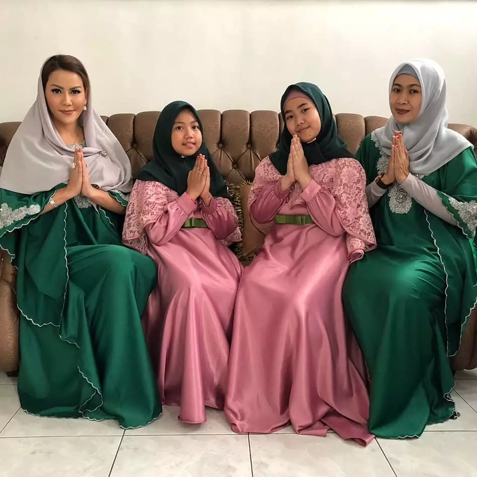 Momen rumah tangga seleb poligami © 2021 brilio.net