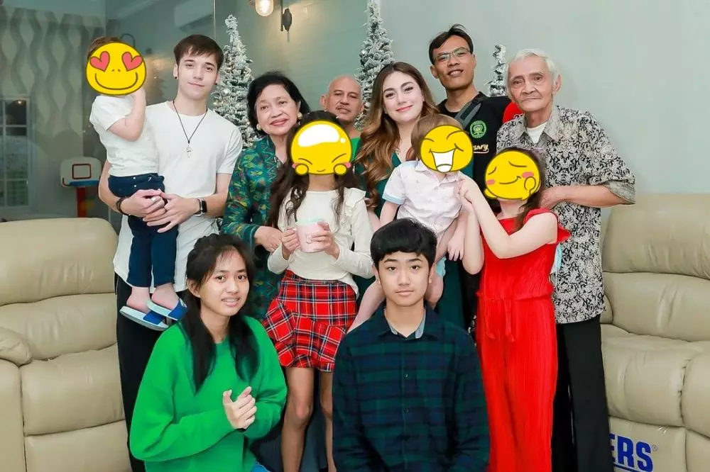 10 Momen mesra Celine dan Stefan © Instagram 10 Momen mesra Celine dan Stefan © Instagram