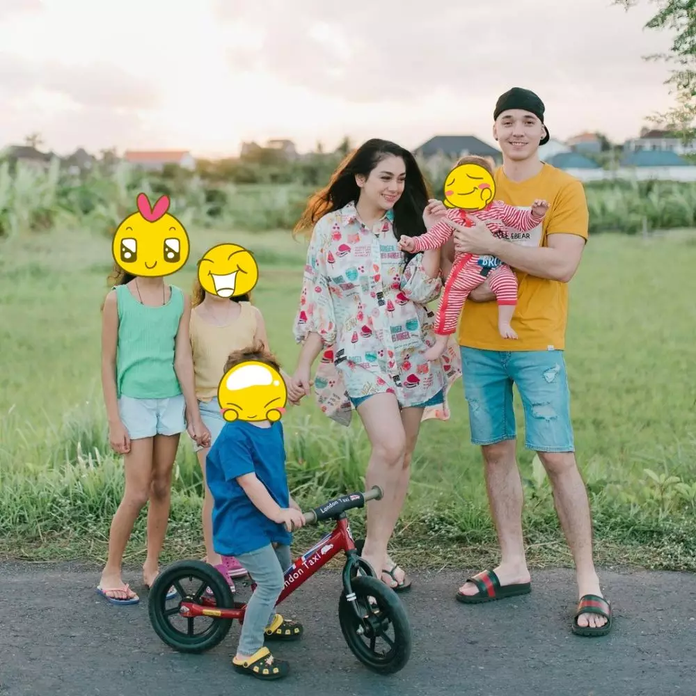 10 Momen mesra Celine dan Stefan © Instagram 10 Momen mesra Celine dan Stefan © Instagram