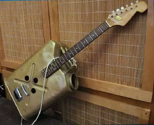 kreasi gitar unik Berbagai sumber