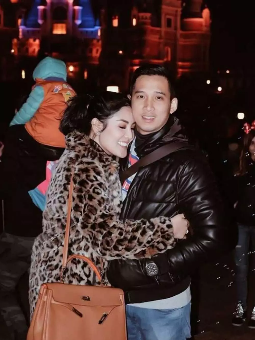 Nindy gugat cerai suami © berbagai sumber