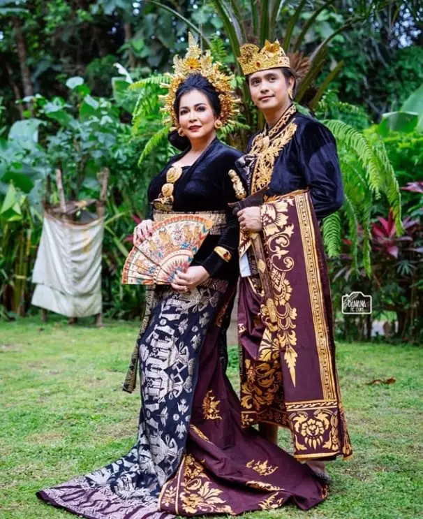 Jennifer Jill dandan pakai paes Bali © Instagram Jennifer Jill dandan pakai paes Bali © Instagram