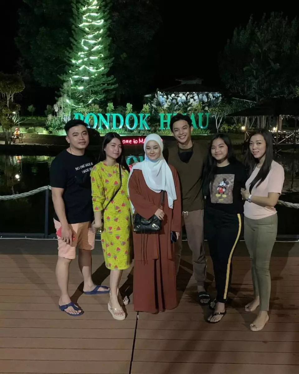 dinda bertemu keluarga rey di manado © Instagram