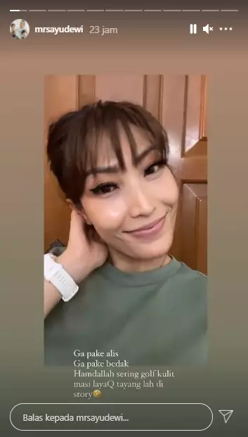 ayu dewi pakai poni © Instagram
