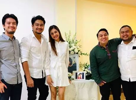 pemain kepompong bersama pasangan © 2021 brilio.net