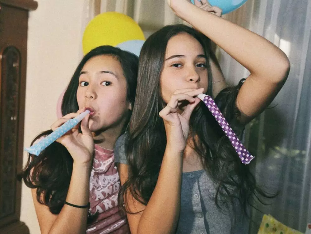 persahabatan Beby Tsabina dan Aurora Ribero © 2021 brilio.net