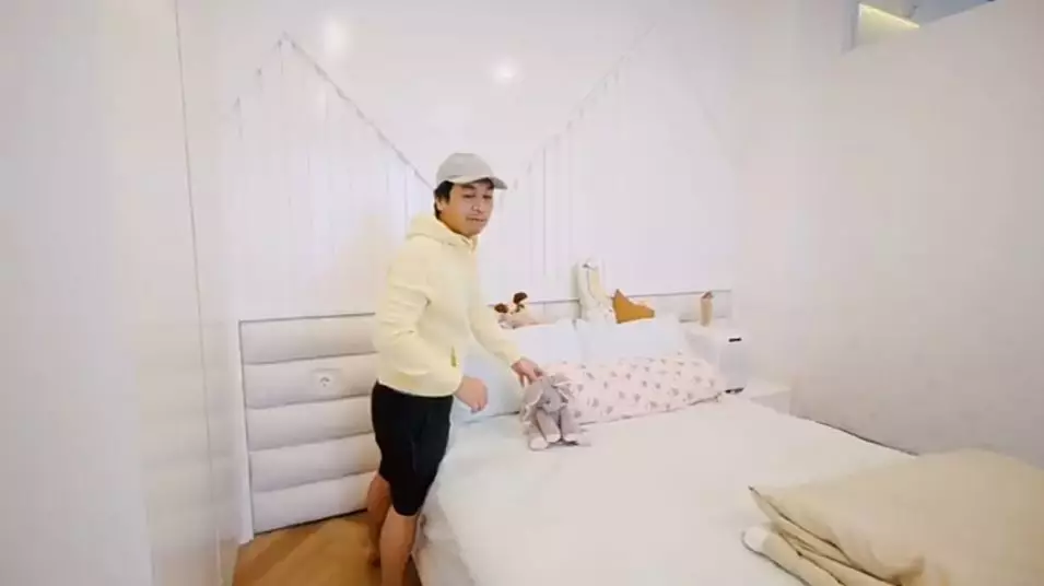 Kamar anak Raditya Dika © 2021 brilio.net YouTube