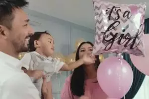 10 Potret keseruan baby shower Whulandary, dihadiri para sahabat