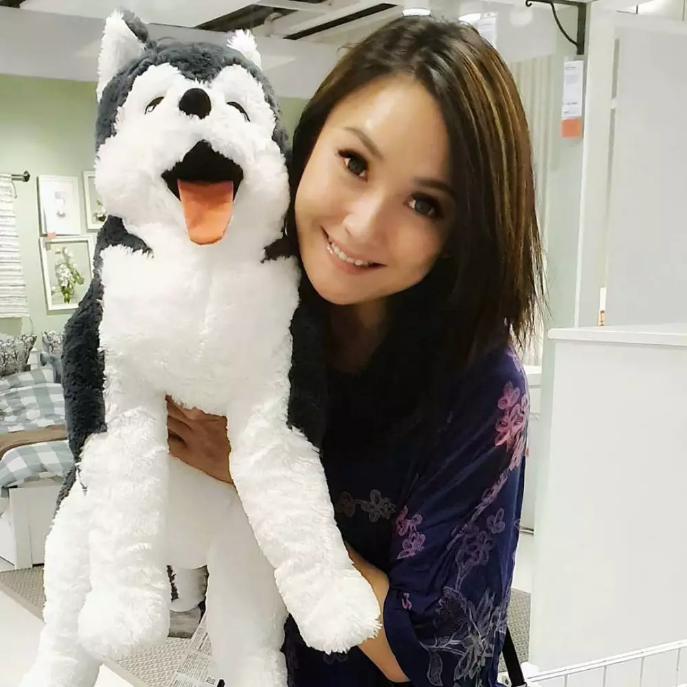 potret natural host infotainment © Instagram