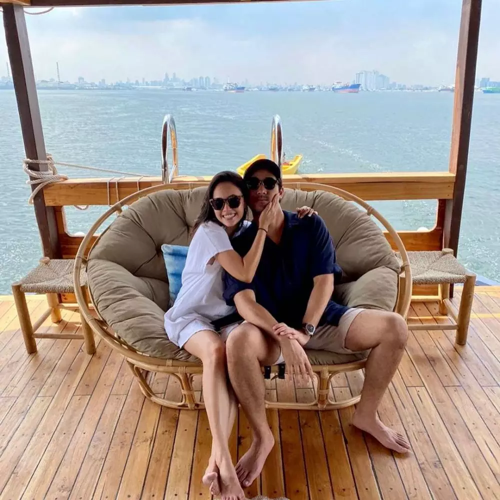 Potret mesra Anggika Bolsterli dengan pacar © 2021 brilio.net