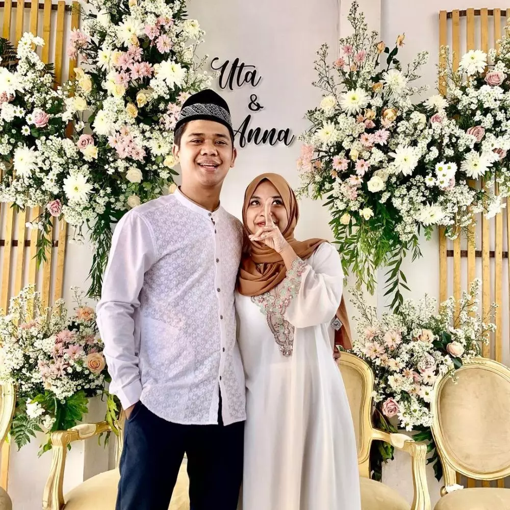 Momen Uta adik Billy Syahputra menikah © 2021 brilio.net Momen Uta adik Billy Syahputra menikah © 2021 brilio.net