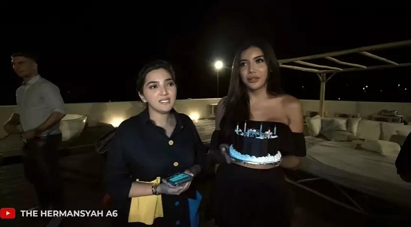 9 Potret kompak Ashanty dan Millendaru © Instagram & YouTube 9 Potret kompak Ashanty dan Millendaru © Instagram & YouTube