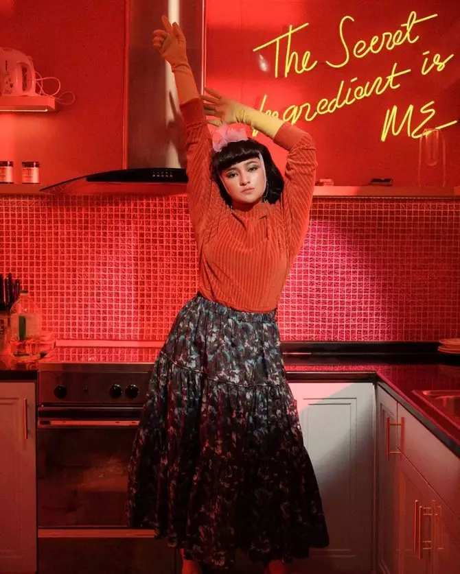 pemotretan seleb konsep retro © 2021 berbagai sumber