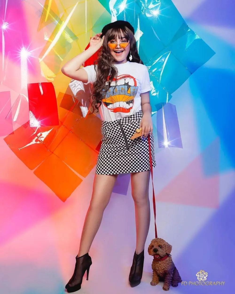 pemotretan seleb konsep retro © 2021 berbagai sumber