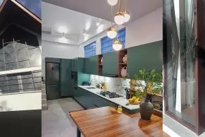 Pindah ke Bali, intip tempat tinggal 5 seleb yang cozy abis