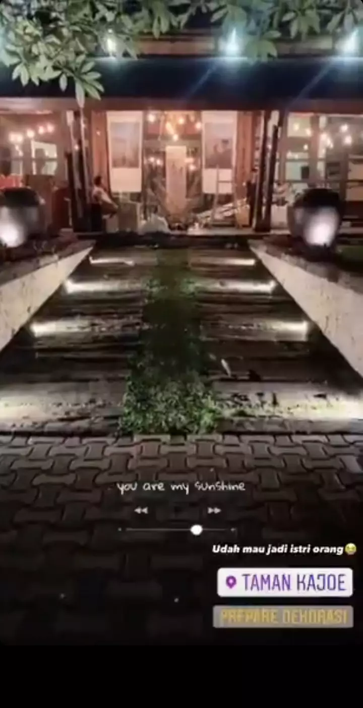 Kesha Ratuliu gelar pengajian © 2021 brilio.net Kesha Ratuliu gelar pengajian © 2021 brilio.net