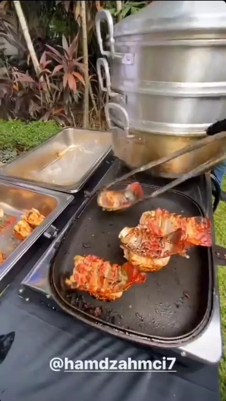 Kesha Ratuliu gelar pengajian © 2021 brilio.net Kesha Ratuliu gelar pengajian © 2021 brilio.net