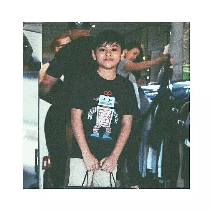 Transformasi gaya rambut Rey Bong © Instagram Transformasi gaya rambut Rey Bong © Instagram