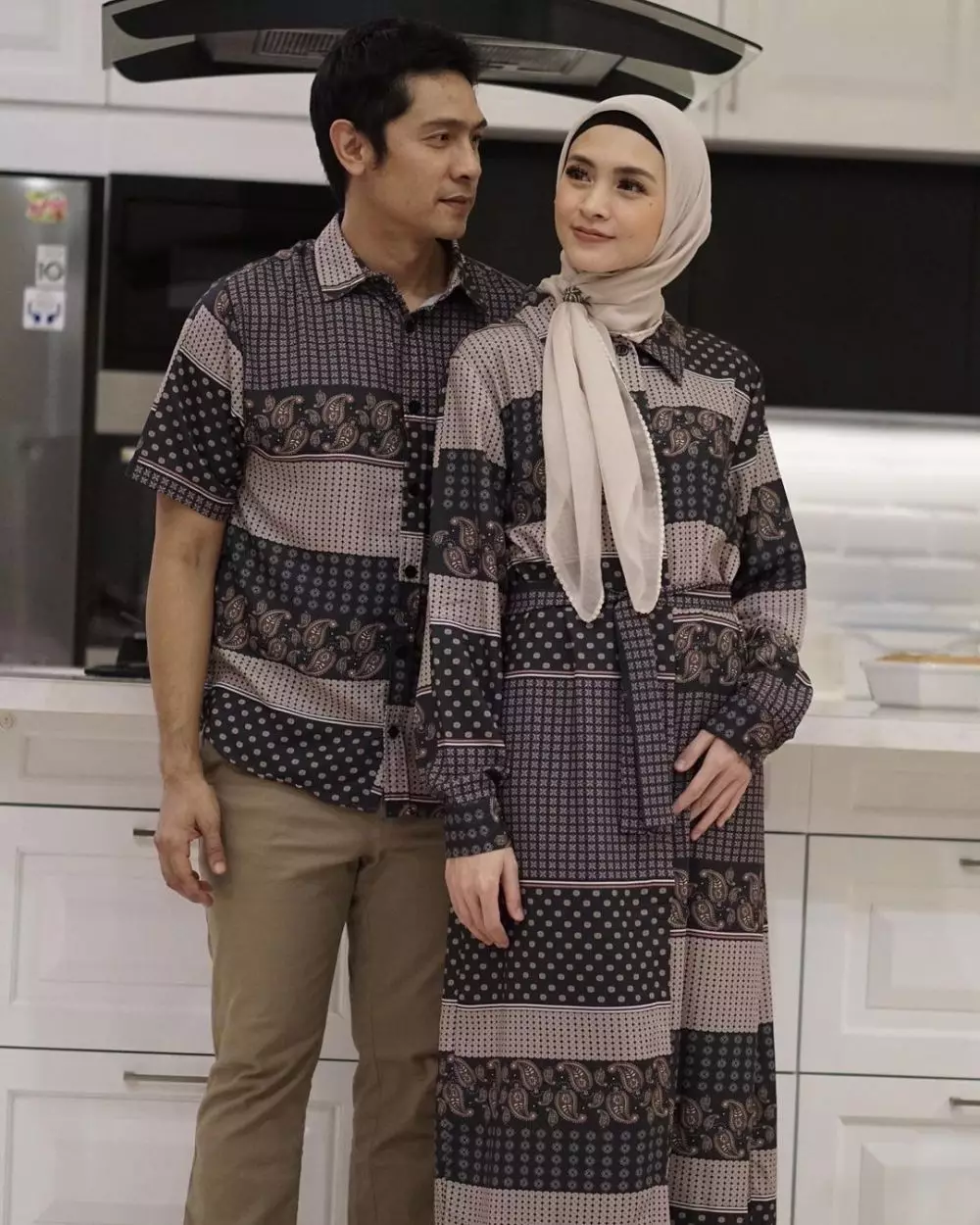 seleb kembaran baju dengan pasangan © Instagram seleb kembaran baju dengan pasangan © Instagram