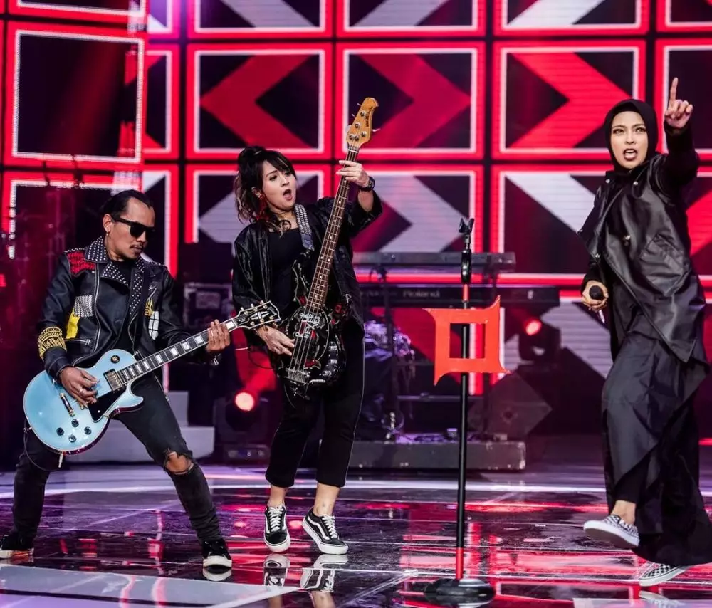 tantri syanlindri manggung © Instagram tantri syanlindri manggung © Instagram