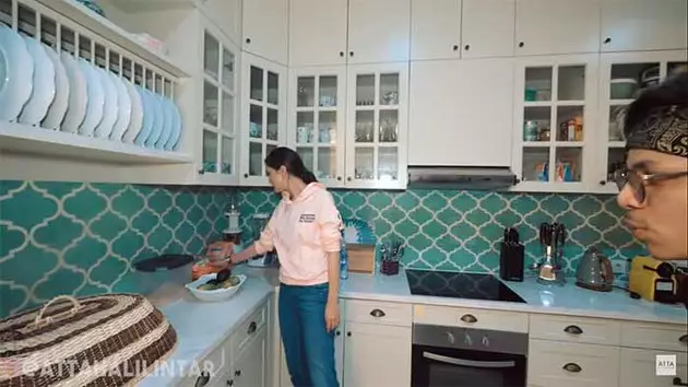 dapur baru Luna Maya © 2021 brilio.net