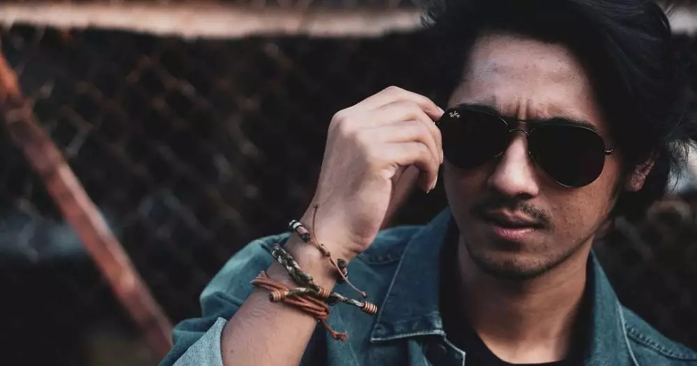 Arya Saloka berewok dan gondrong © Instagram