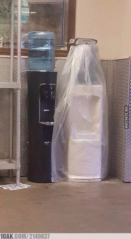 dispenser nyeleneh © Berbagai Sumber