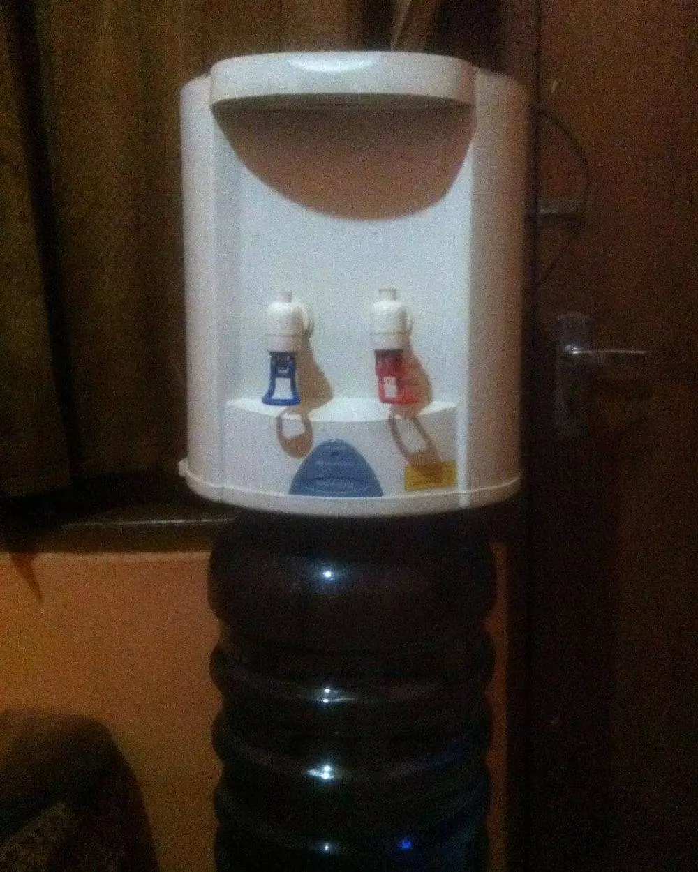 dispenser nyeleneh © Berbagai Sumber