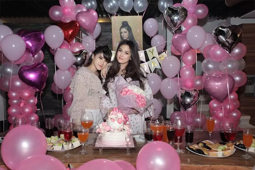 celine evanglista dan adik © Instagram