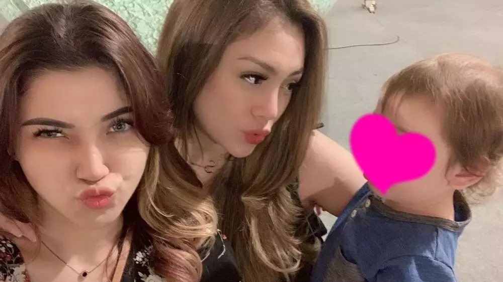 celine evanglista dan adik © Instagram