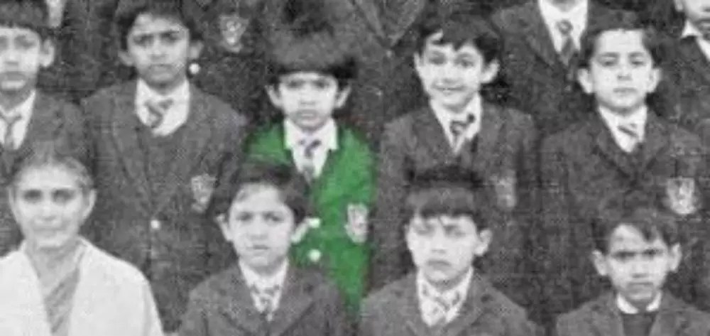 potret lawas Shah Rukh Khan saat sekolah © 2021 brilio.net