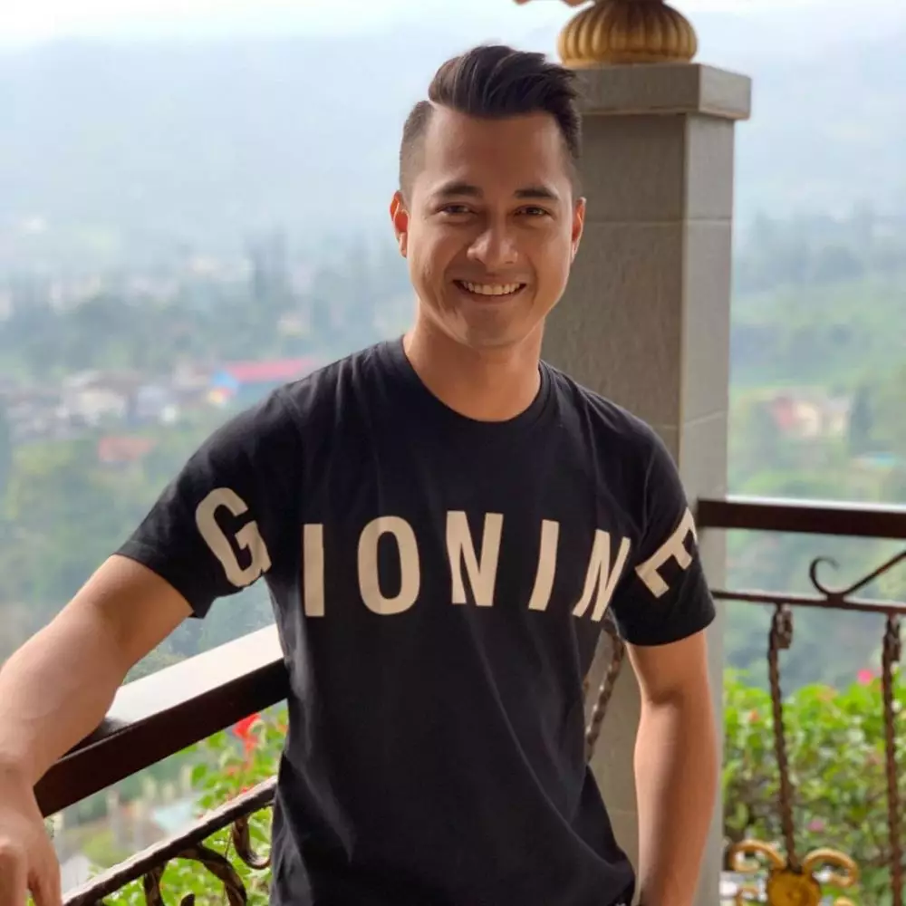 Raja ftv jadi pesinetron © berbagai sumber Raja ftv jadi pesinetron © berbagai sumber