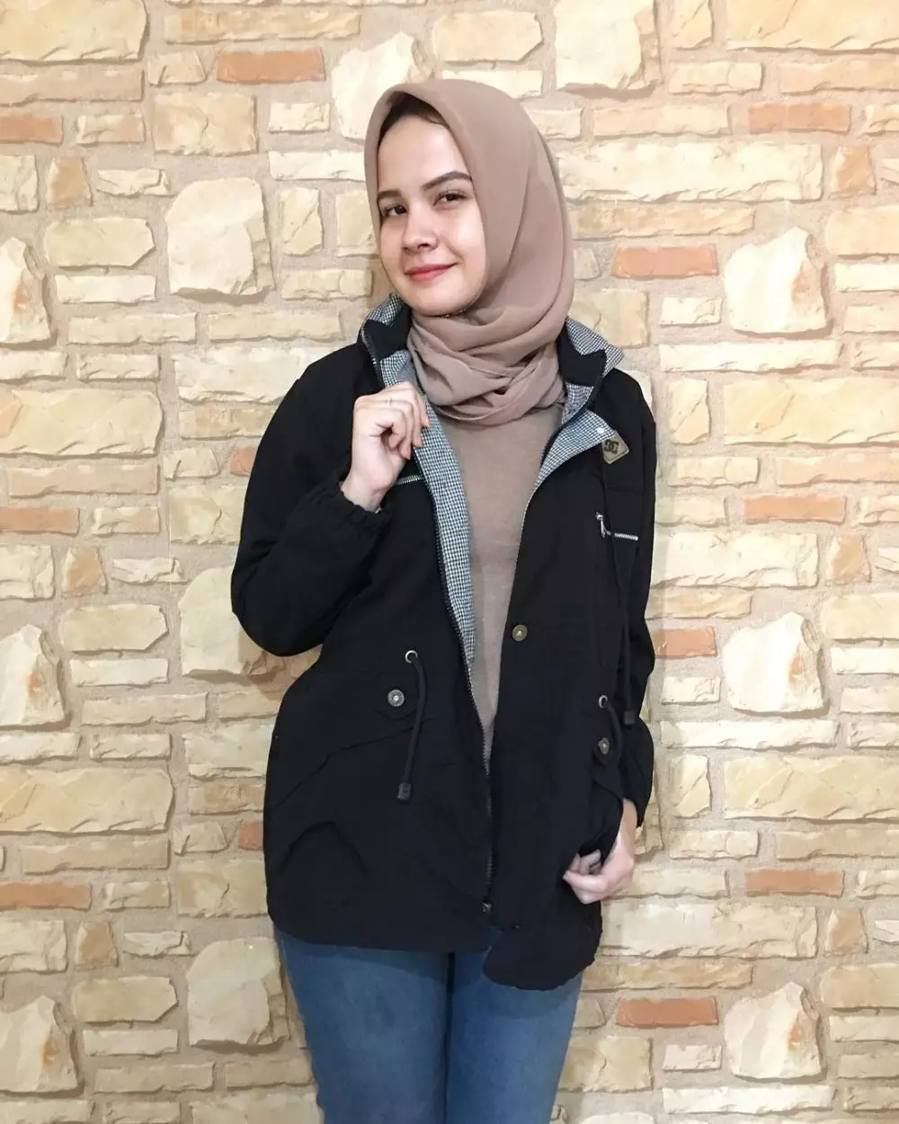 Potret terbaru Vinny  © 2021 brilio.net Potret terbaru Vinny  © 2021 brilio.net