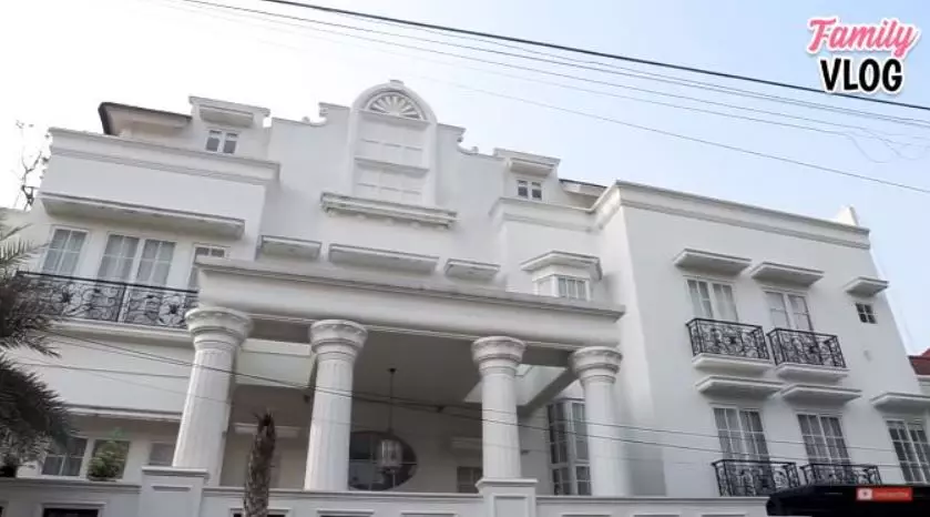 rumah sinden ovj © YouTube