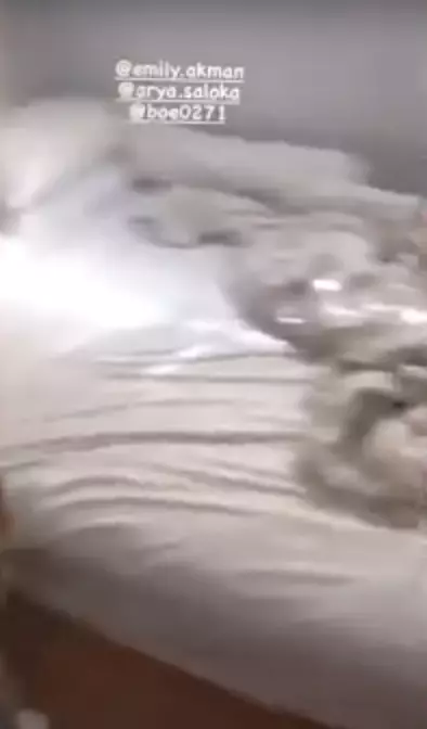 Kamar tidur Arya Saloka © 2021 brilio.net Kamar tidur Arya Saloka © 2021 brilio.net