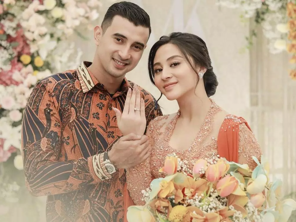 Seleb kepincut pria keturunan Arab © Instagram Seleb kepincut pria keturunan Arab © Instagram