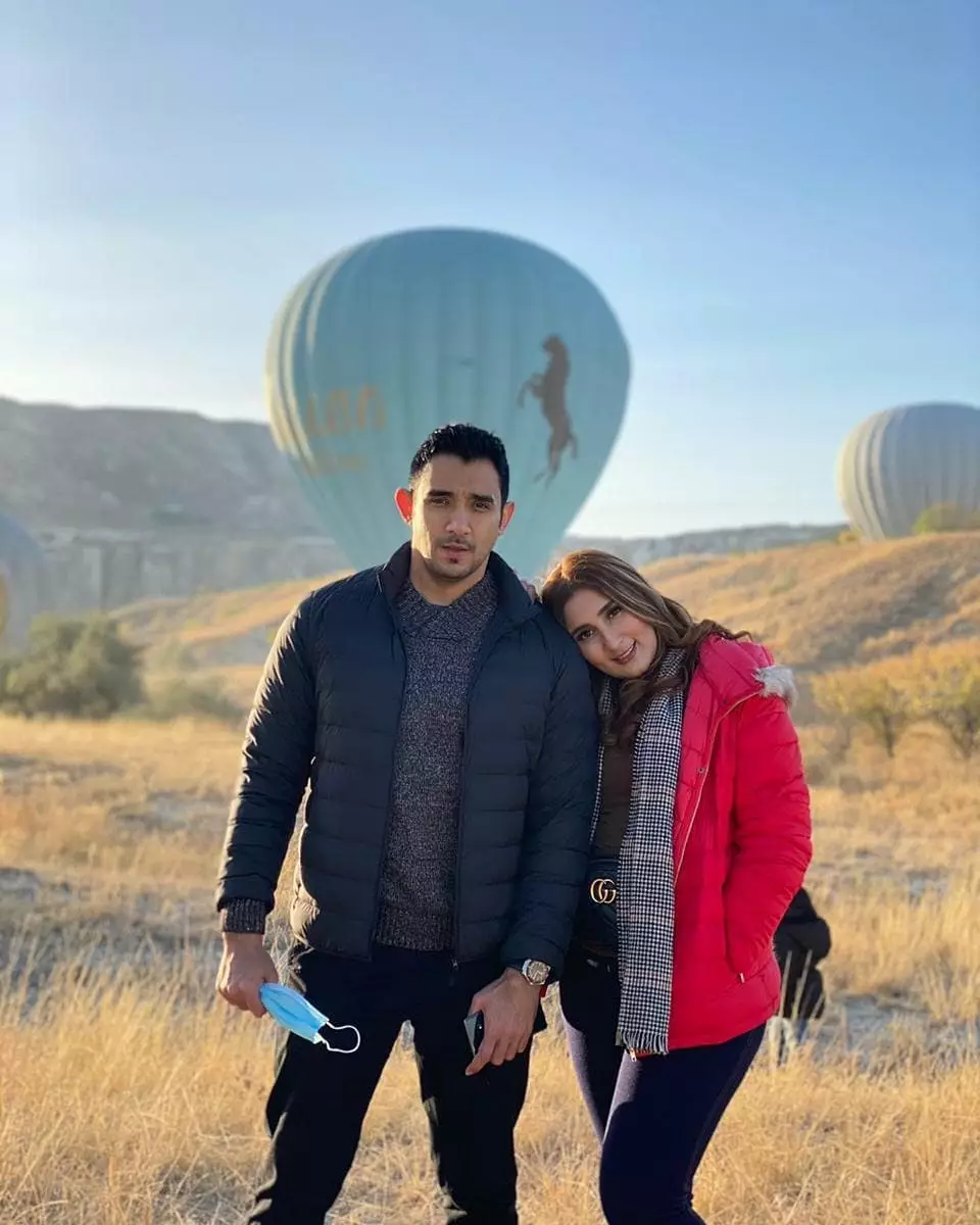 Seleb kepincut pria keturunan Arab © Instagram Seleb kepincut pria keturunan Arab © Instagram