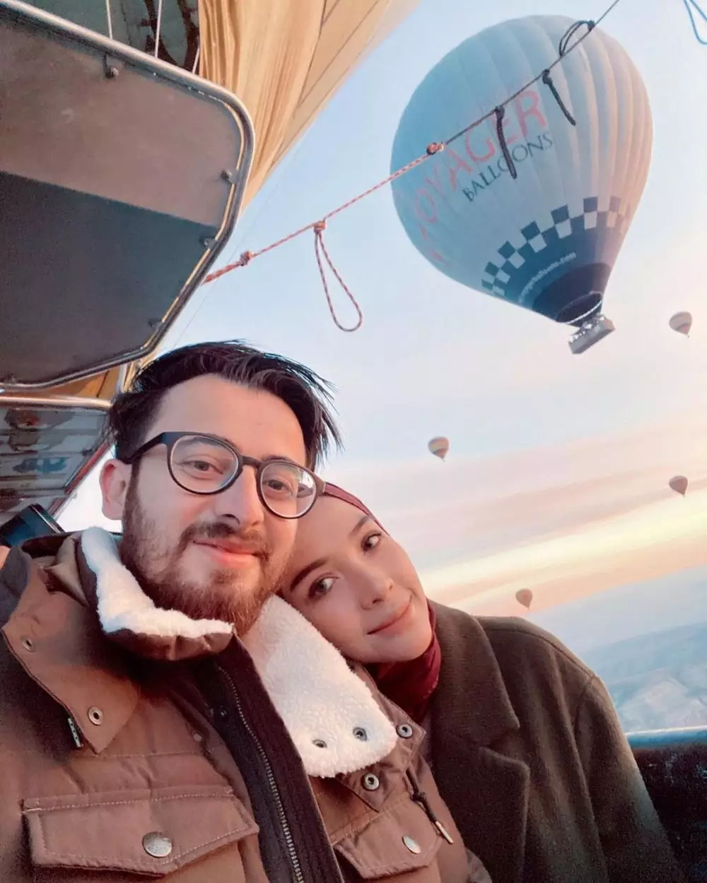 Seleb kepincut pria keturunan Arab © Instagram Seleb kepincut pria keturunan Arab © Instagram