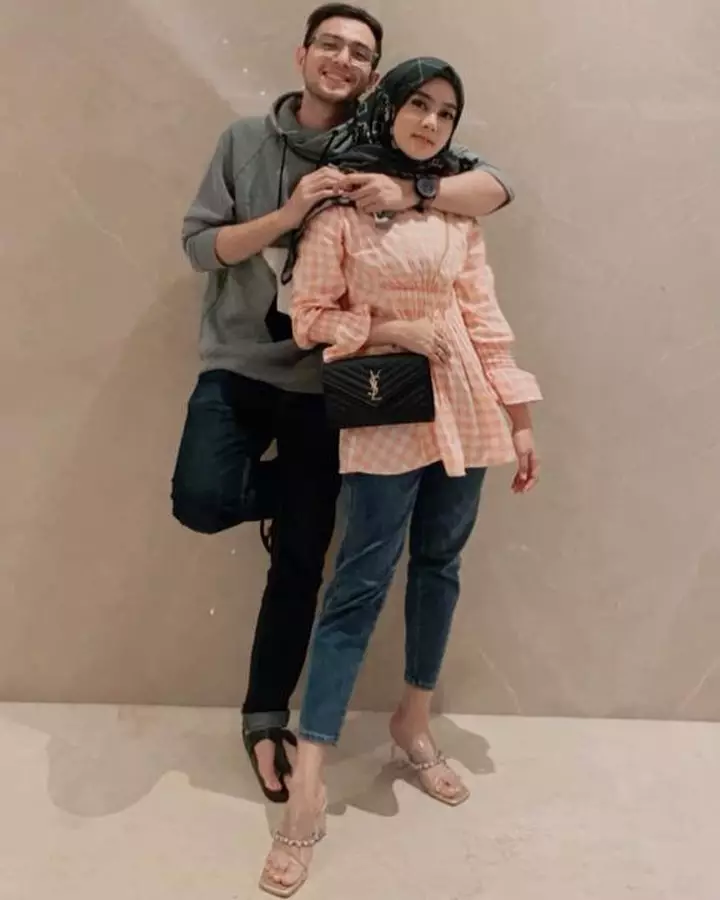 Seleb kepincut pria keturunan Arab © Instagram Seleb kepincut pria keturunan Arab © Instagram