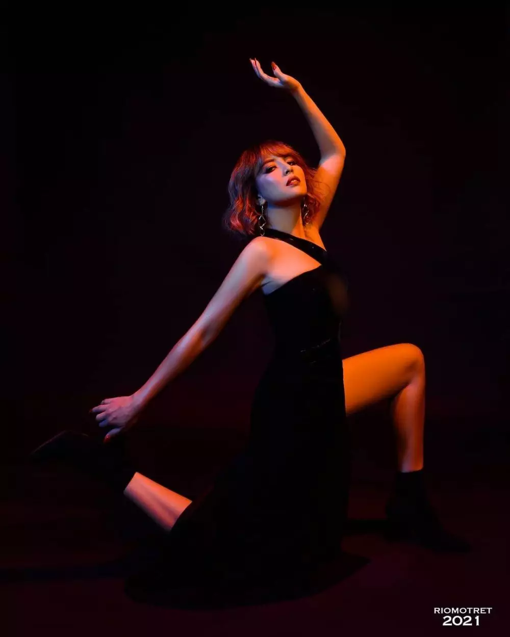 potret classy Tya Ariestya © berbagai sumber potret classy Tya Ariestya © berbagai sumber