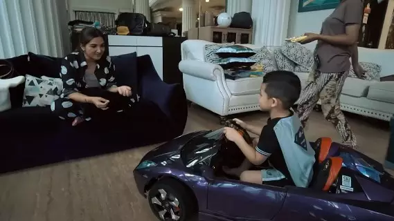 Atta beri hadiah mewah untuk Arsya Hermansyah © YouTube