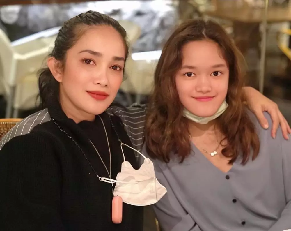 rambut Ara Amel © Instagram