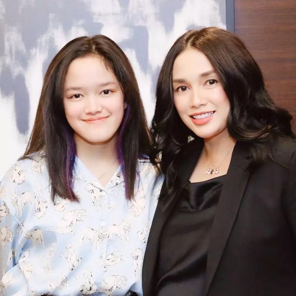 rambut Ara Amel © Instagram